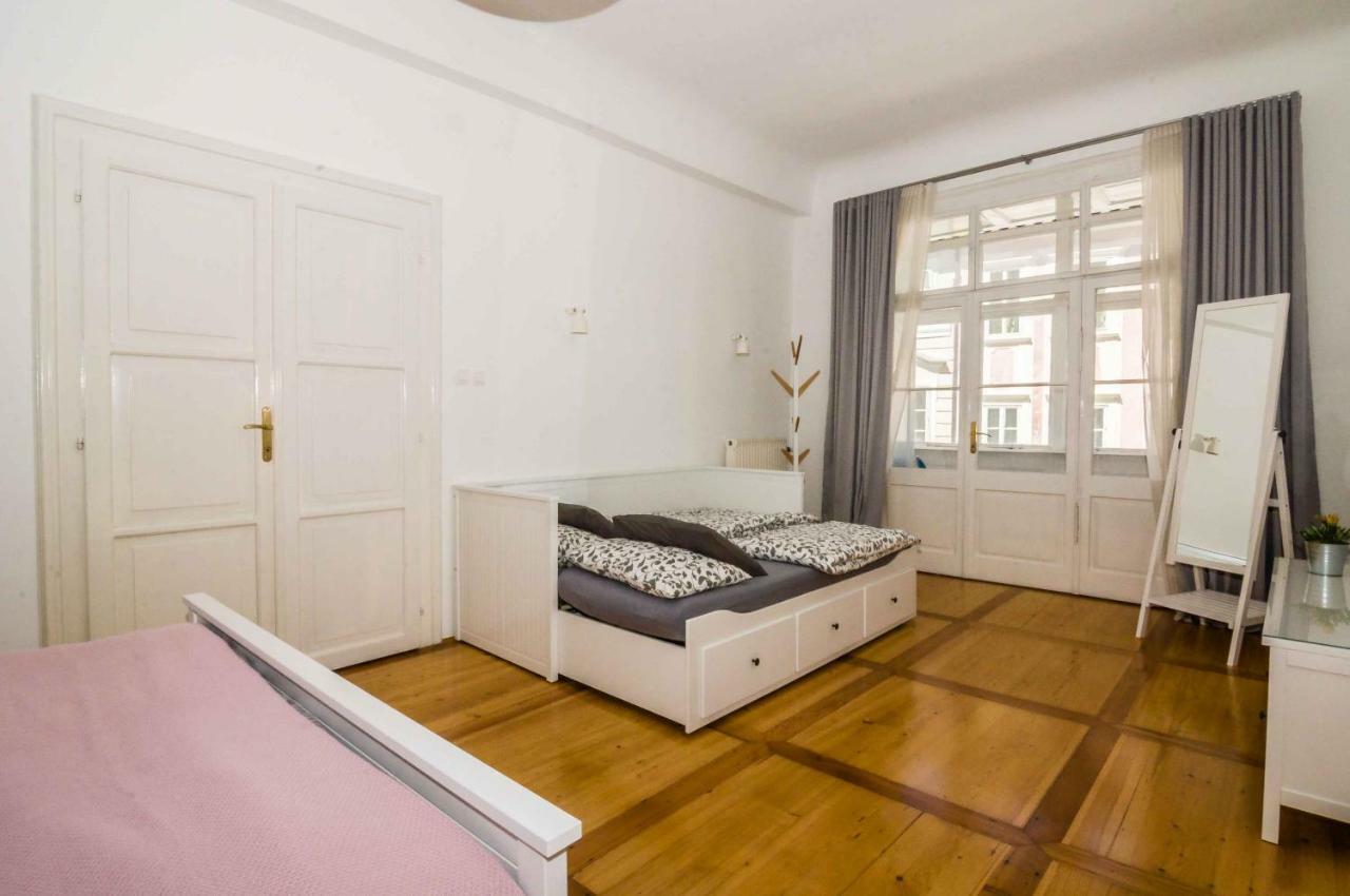 Elegant Central Apartment Ljubljana Exterior foto